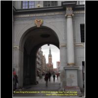 12141 Blick durch das lange Tor auf die Lange Gasse, Danzig, Gdansk, Polen 2006.JPG